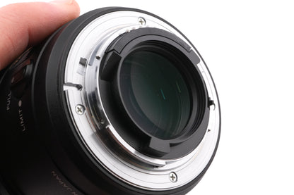 Tamron 90mm f2.8 SP AF DI Macro 1:1 (272E)