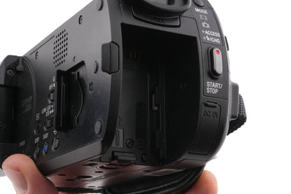 Sony Handycam HDR-XR520 + ECM-HGZ1 Gun Zoom Microphone + VCL-HGA07 0.7x Wide Angle Coversion Lens