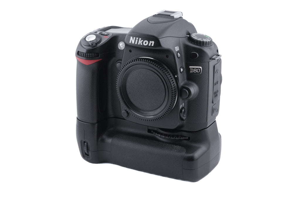 Nikon D80 + MB-D10 Multi-Power Battery Pack