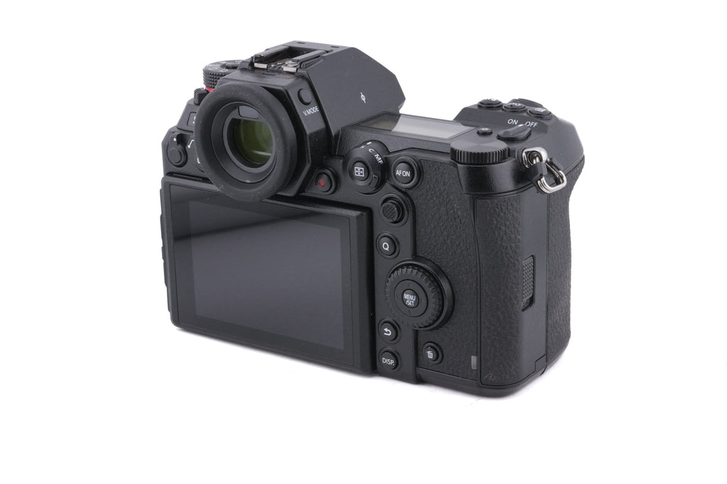 Panasonic Lumix DC-S1R