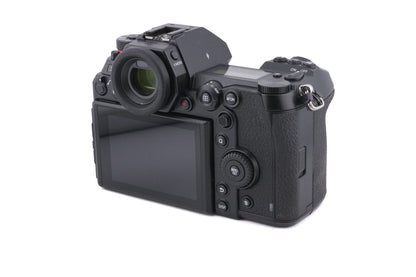 Panasonic Lumix DC-S1R