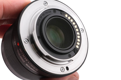 Olympus 45mm f1.8 M.Zuiko Digital MSC