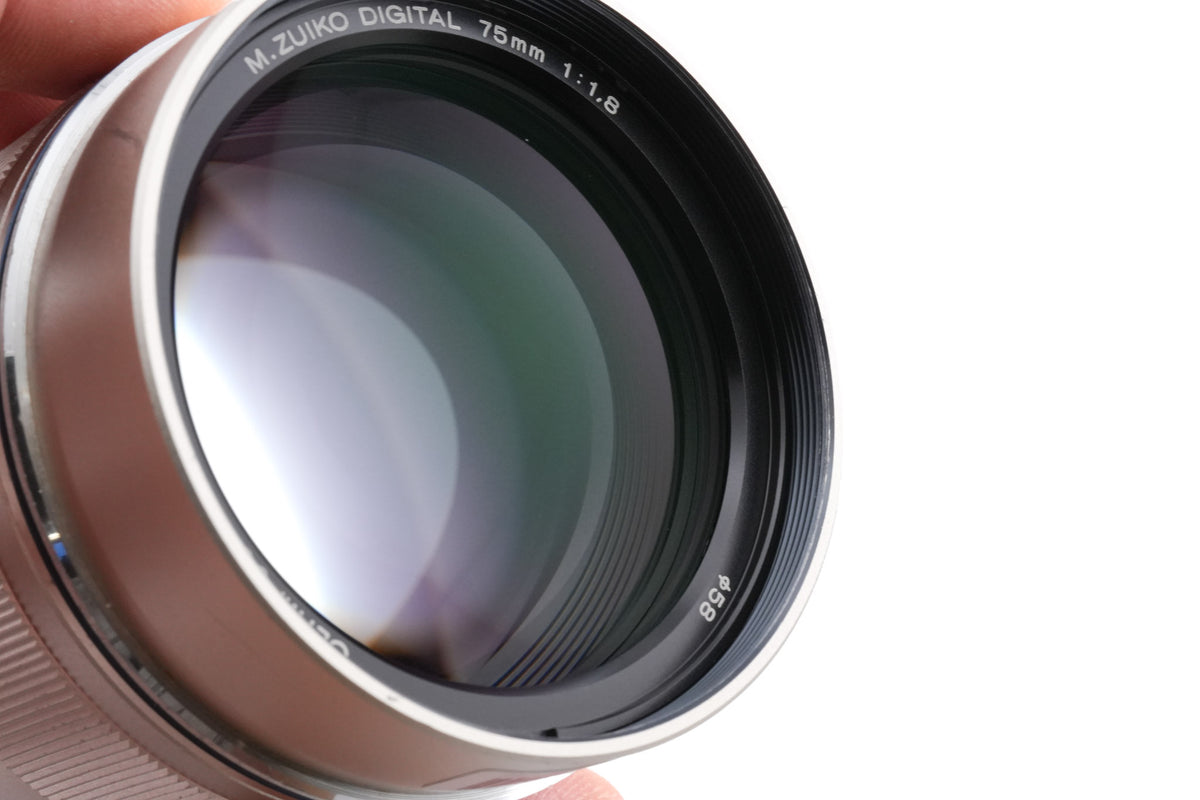 Olympus 75mm f1.8 M.Zuiko Digital ED MSC