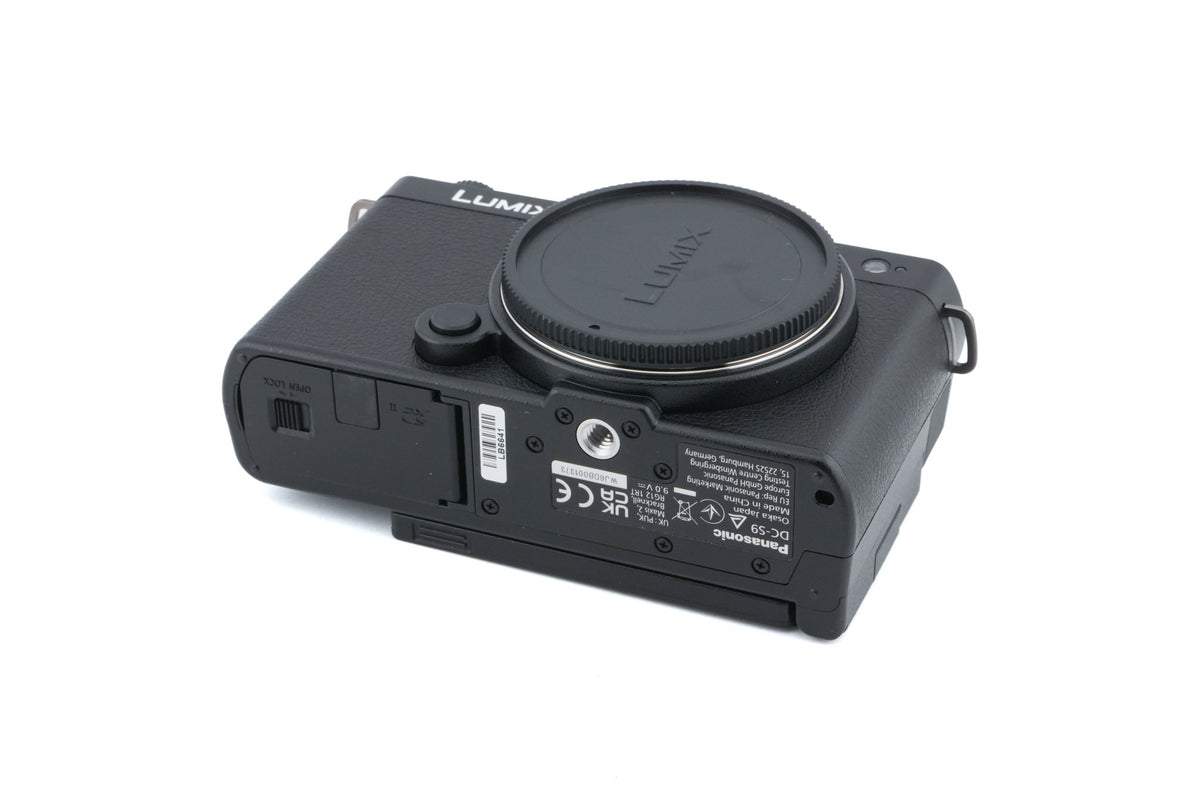 Panasonic Lumix DC-S9