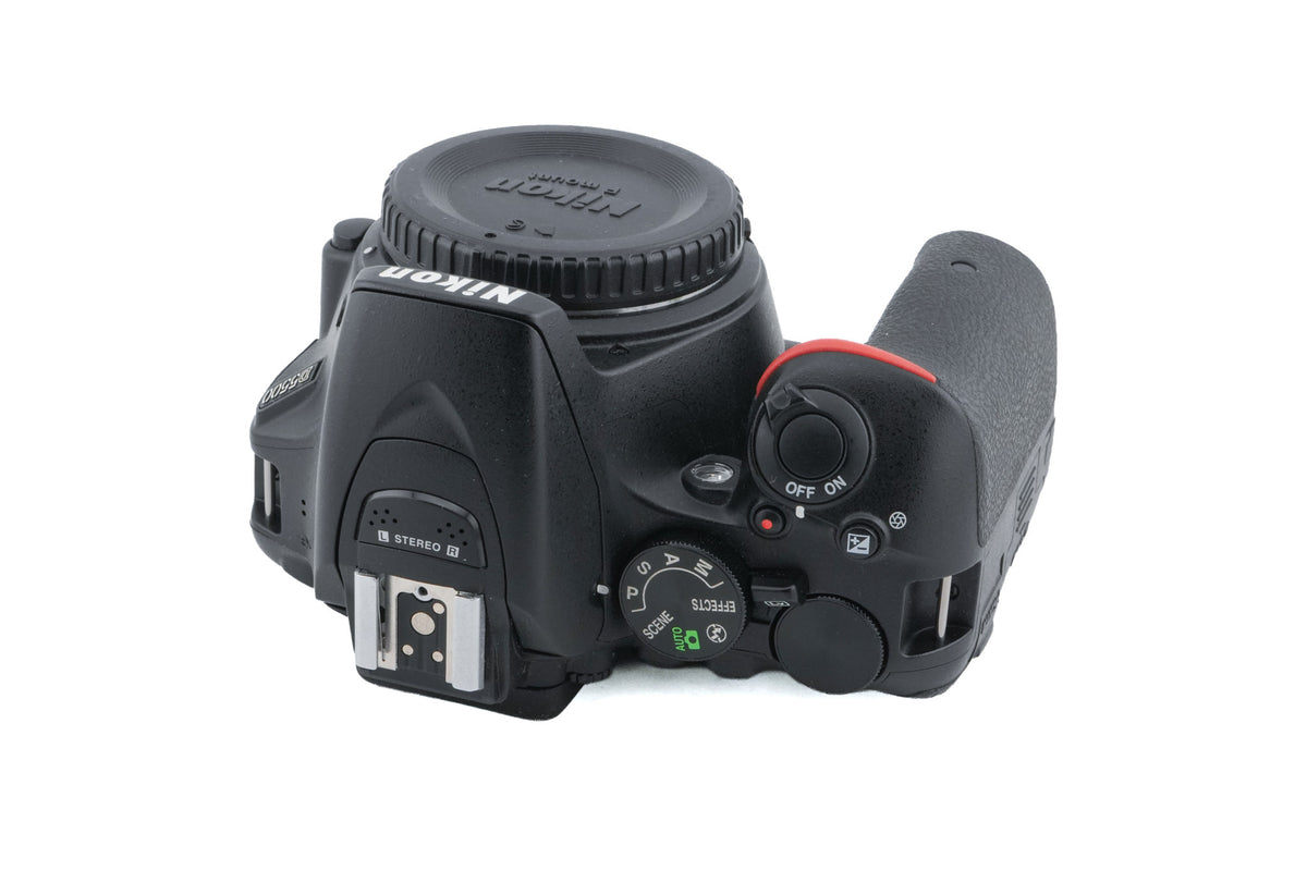 Nikon D5500