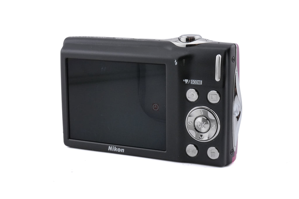 Nikon Coolpix S3000