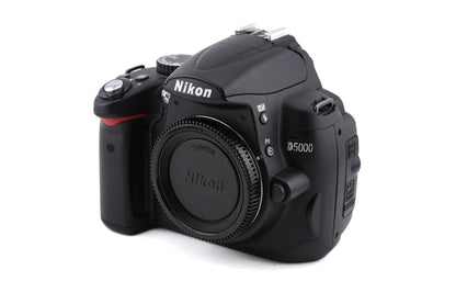 Nikon D5000