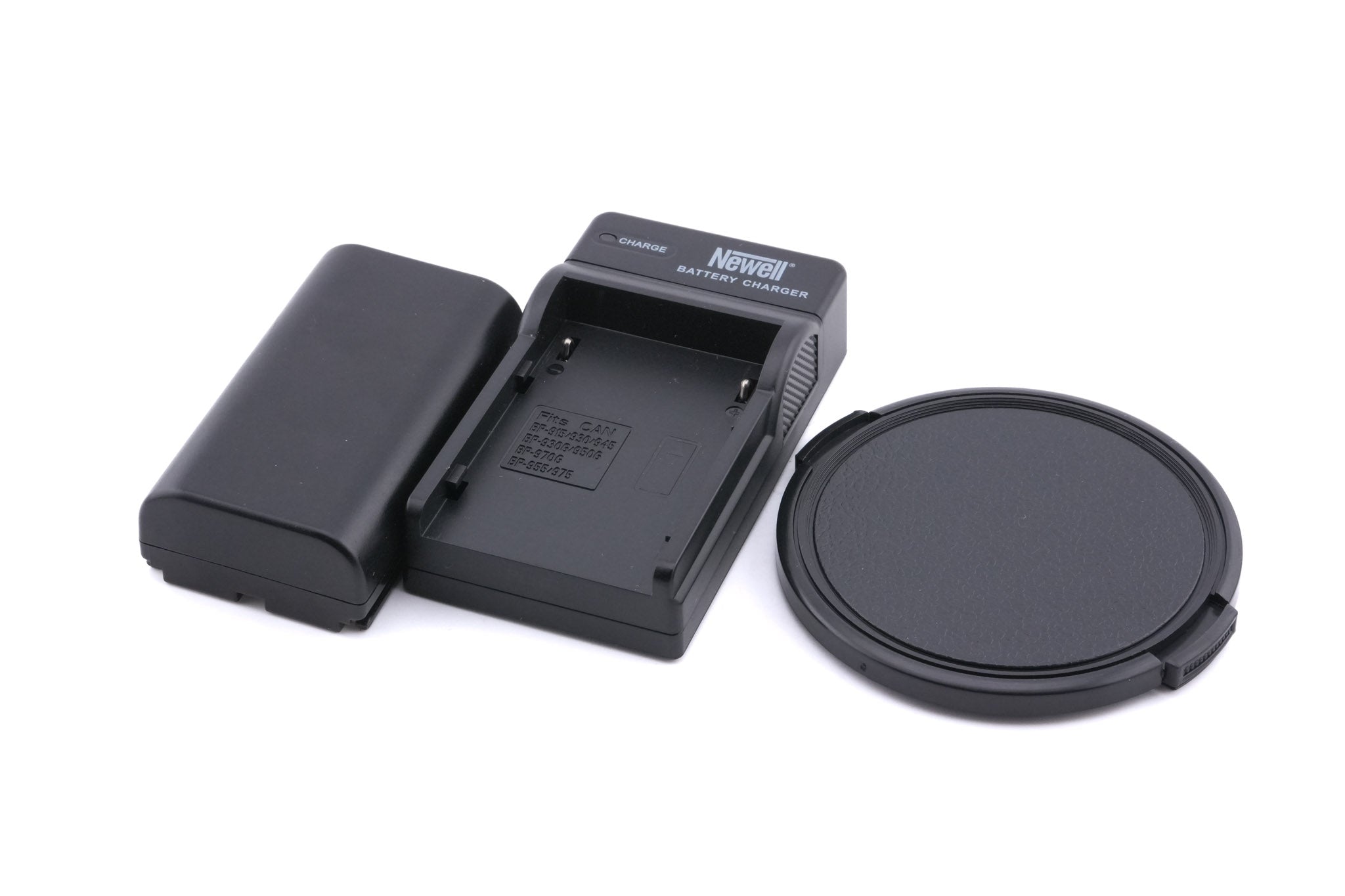 Contax 645 + P25 Digital Back + 80mm f2 Planar T* + MF-1 AE Prism Finder