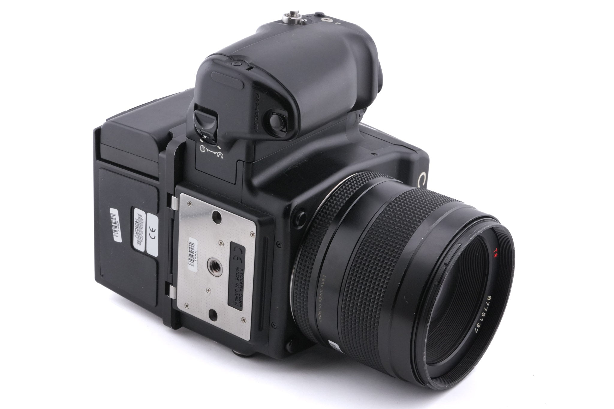 Contax 645 + P25 Digital Back + 80mm f2 Planar T* + MF-1 AE Prism Finder