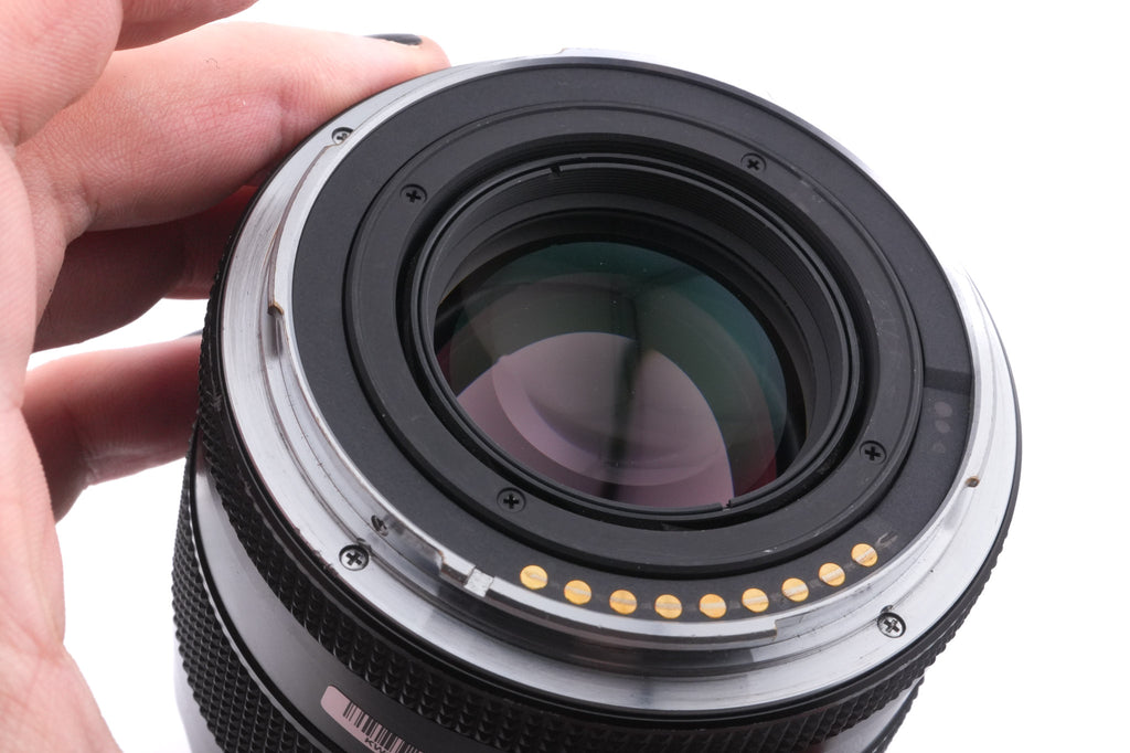 Contax 645 + P25 Digital Back + 80mm f2 Planar T* + MF-1 AE Prism Finder