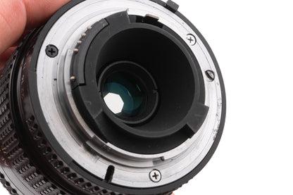 Nikon 35-70mm f3.3-4.5 AF Nikkor II