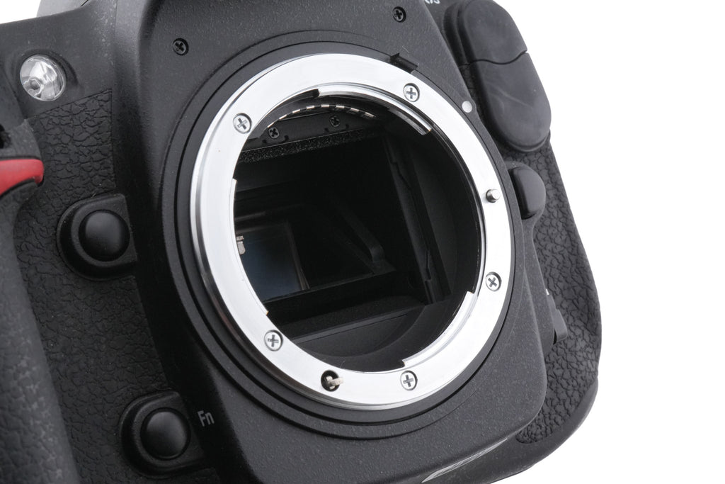 Nikon D300S