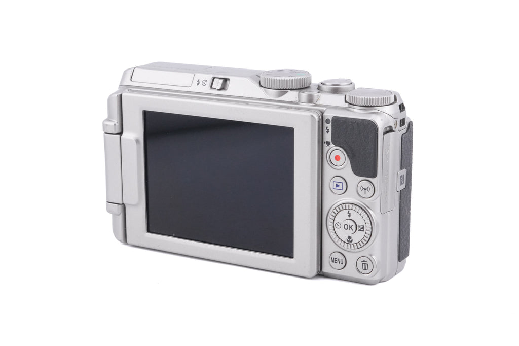 Nikon Coolpix S9900
