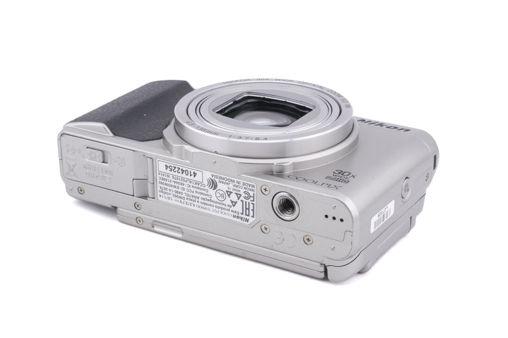 Nikon Coolpix S9900