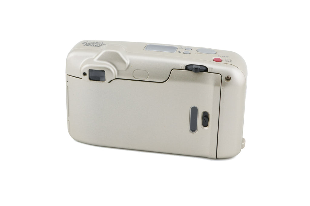 Yashica Zoomate 120SE