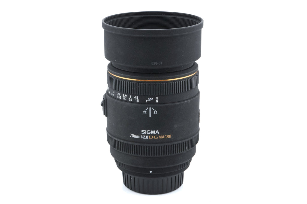 Sigma 70mm f2.8 EX DG Macro