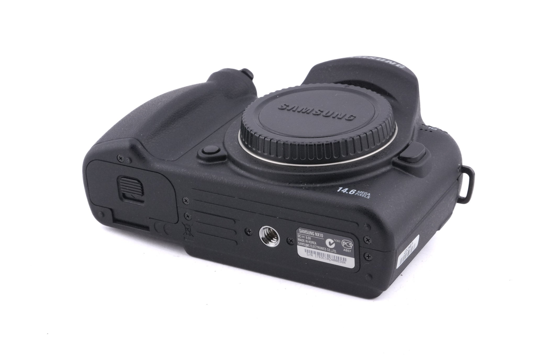 Samsung NX10