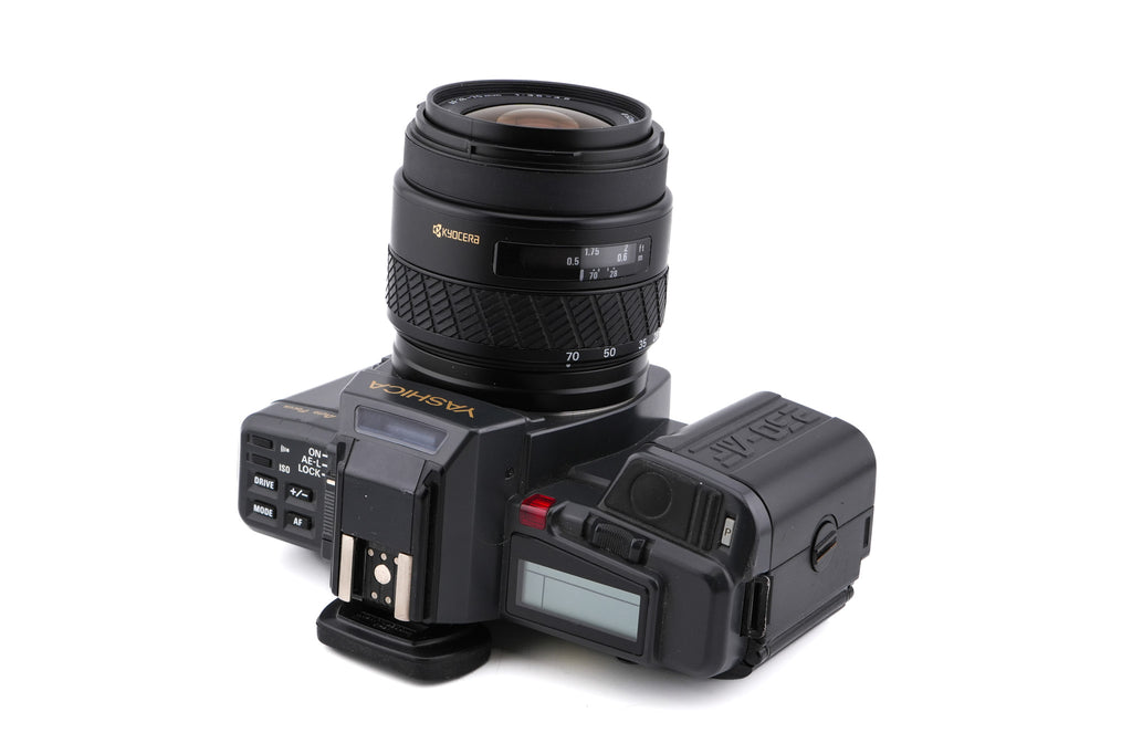 Yashica 230-AF + 28-70mm f3.5-4.5 AF
