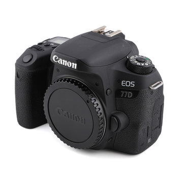 Canon EOS 77D