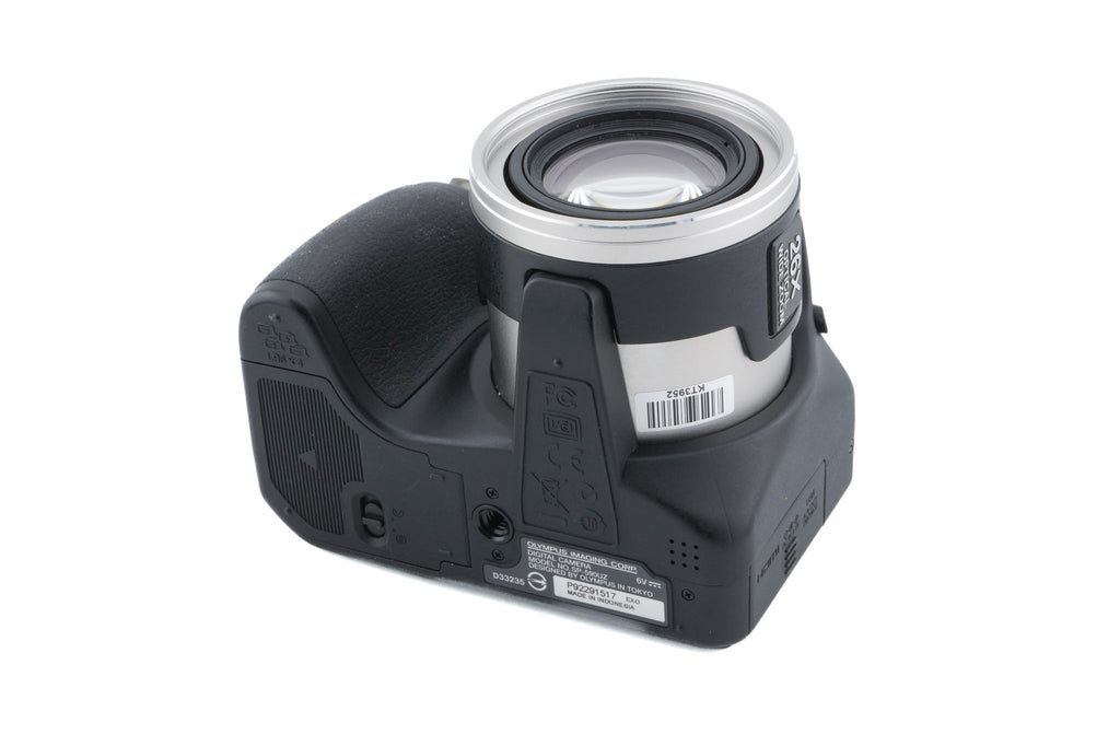 Olympus SP-590UZ