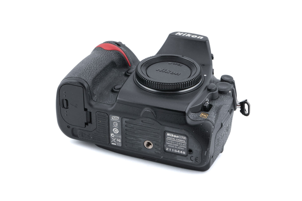 Nikon D700