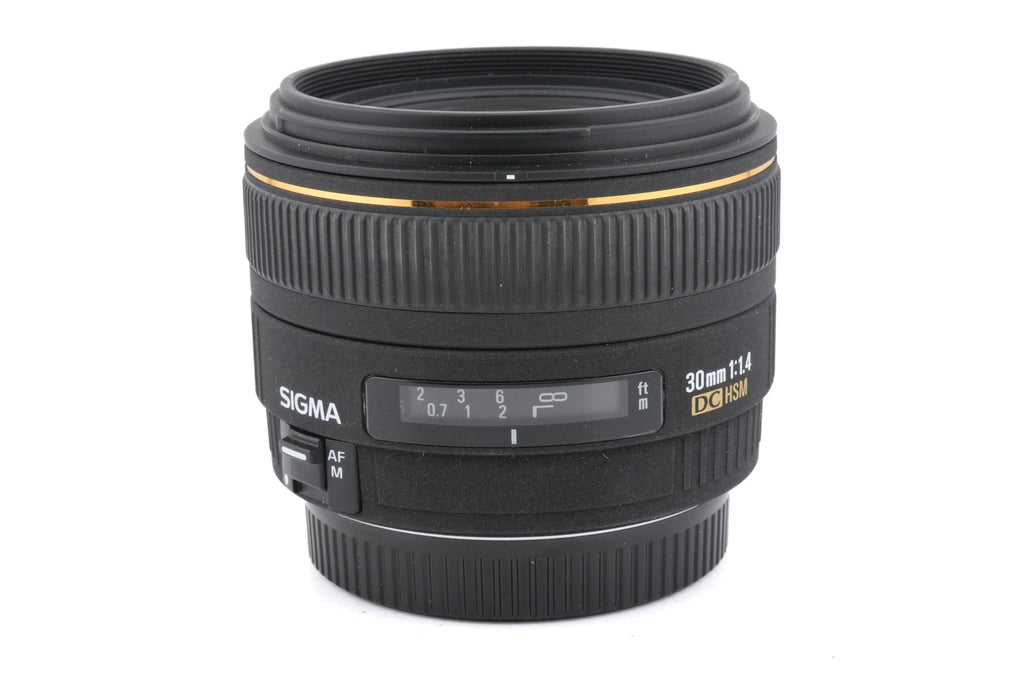 Sigma 30mm f1.4 EX DC HSM