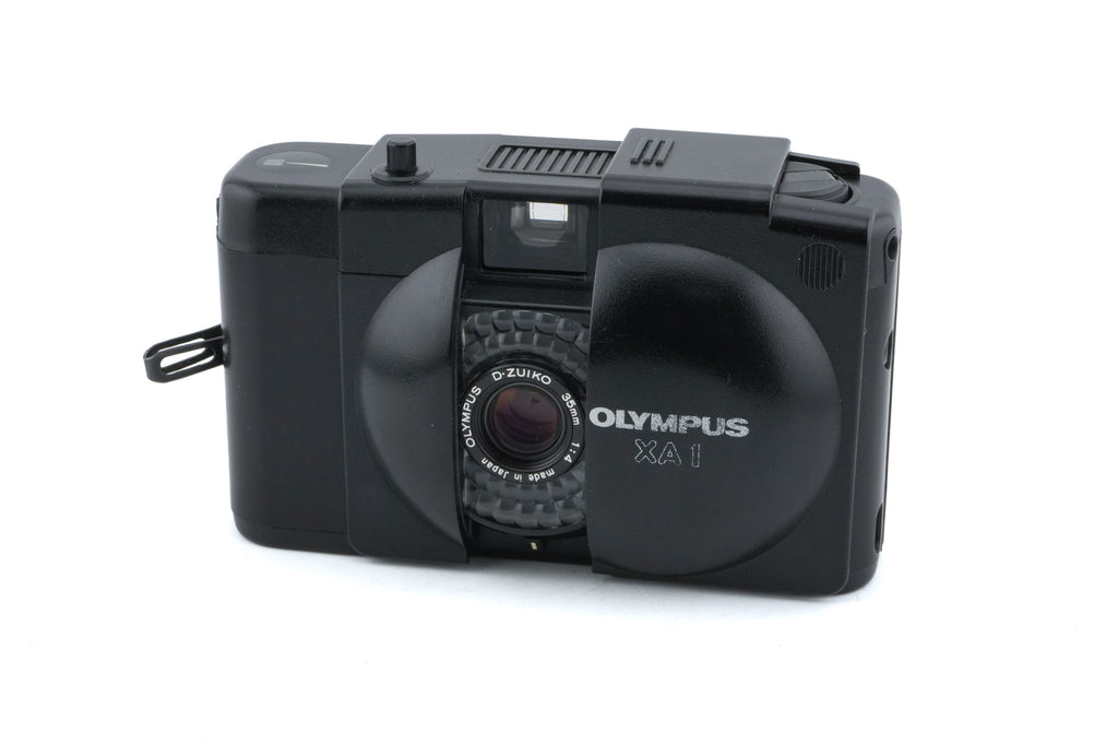 Olympus XA1