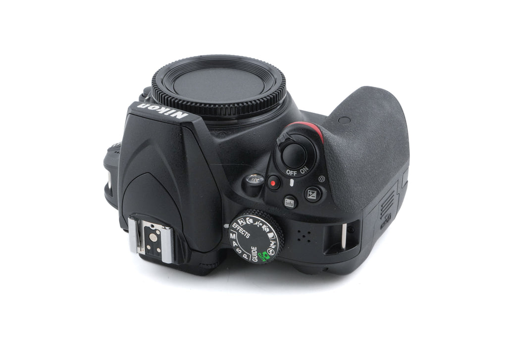 Nikon D3400