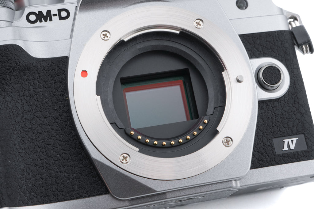 Olympus OM-D E-M10 Mark IV