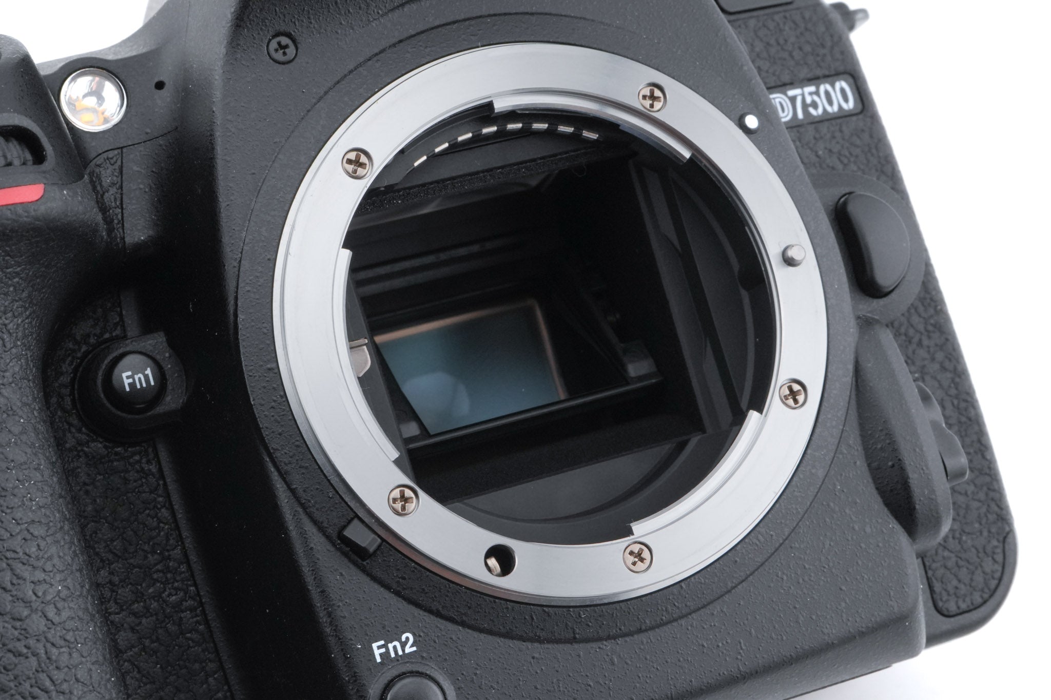 Nikon D7500
