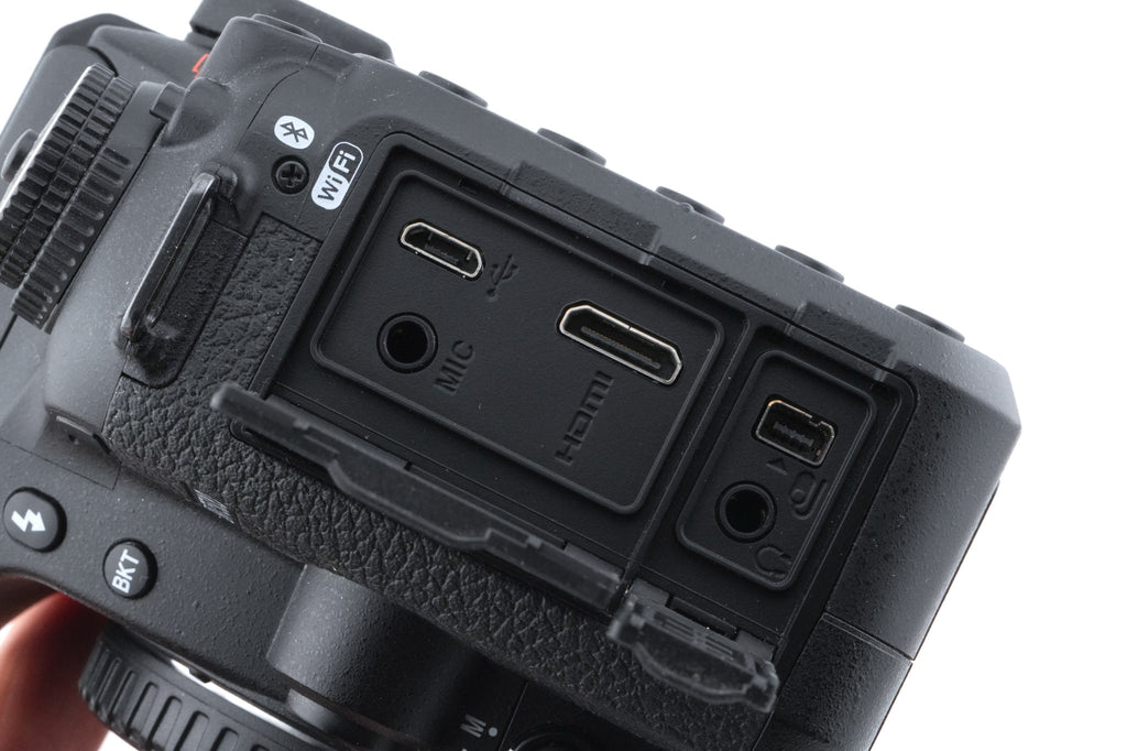 Nikon D7500