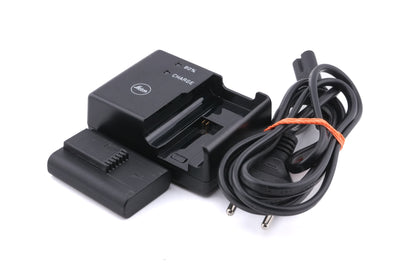 Leica M8 (Black, 10701) + M8/M9 Handgrip (14486)