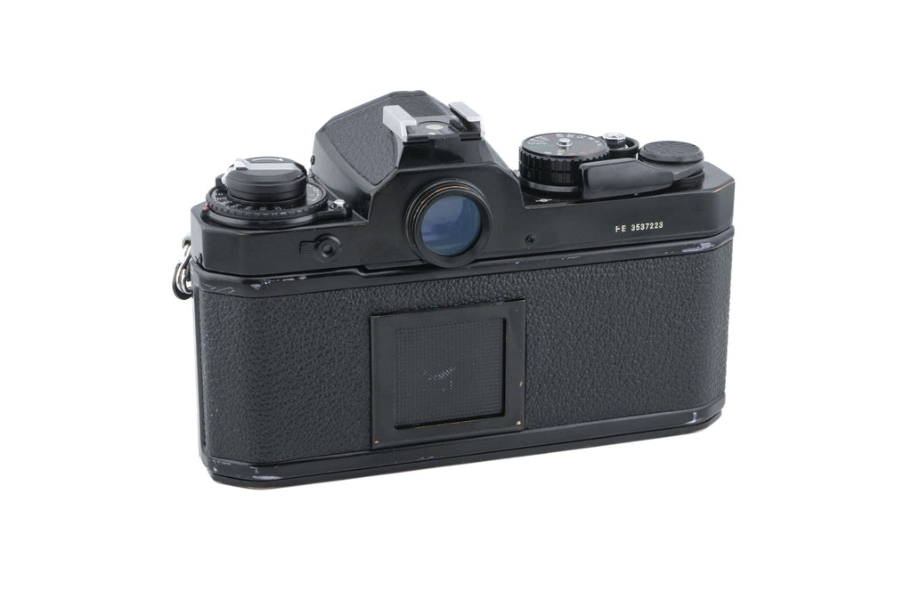 Nikon FE