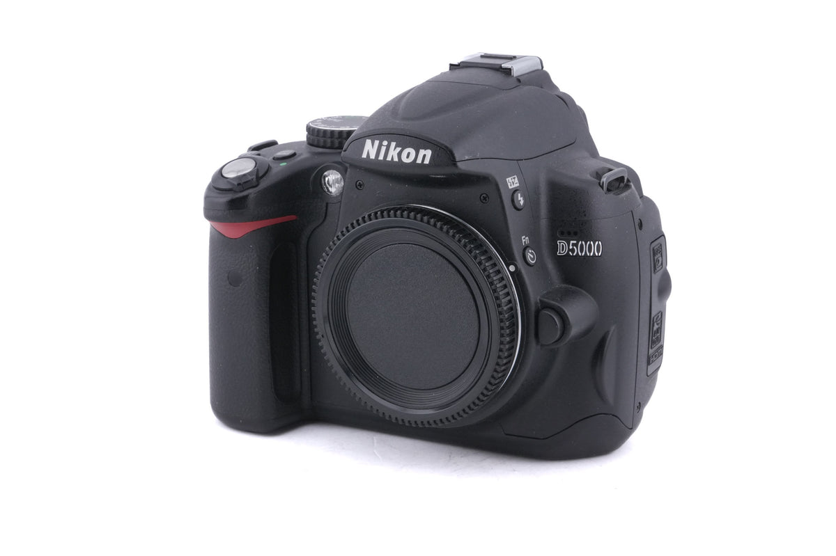 Nikon D5000