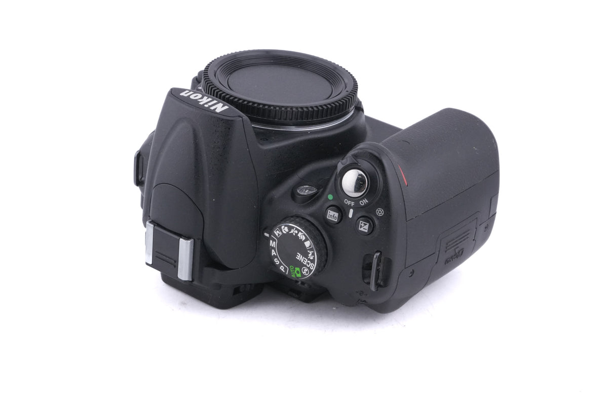 Nikon D5000