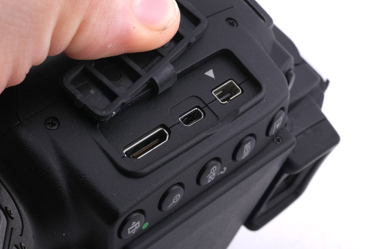 Nikon D5000