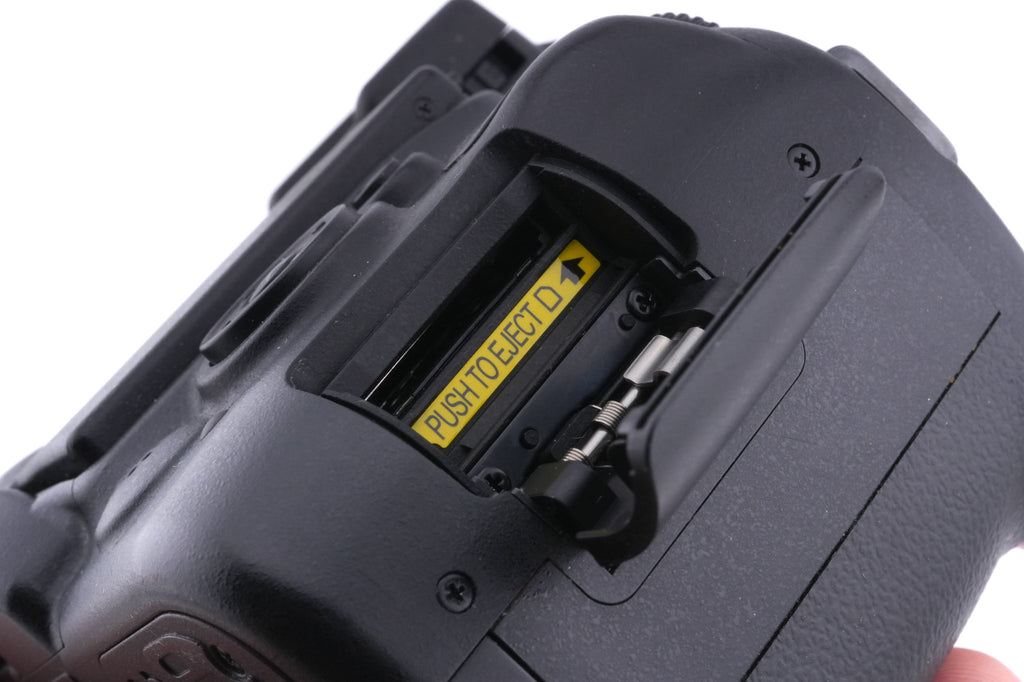 Nikon D5000