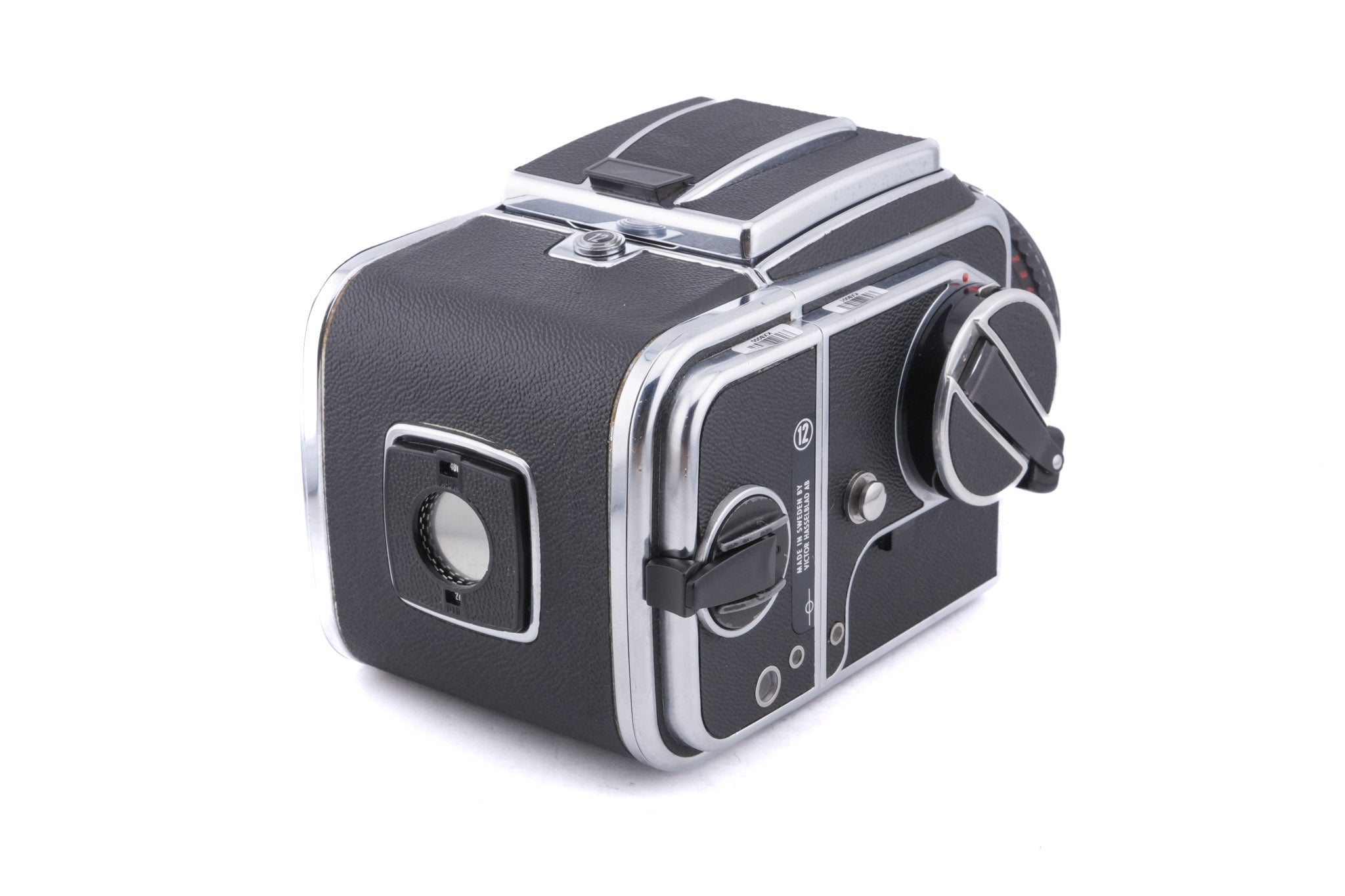 Hasselblad 500C/M (Silver, 10026) + 80mm f2.8 Planar T* C (Black, 20028) + A12 Film Magazine (Silver, 30074) + Waist Level Finder (New / Chrome, 42315) + Lens Shade 80 (40118/SEMOC) + Acute Matte Focusing Screen (42165) + Checked Screen (42072/TILMC)