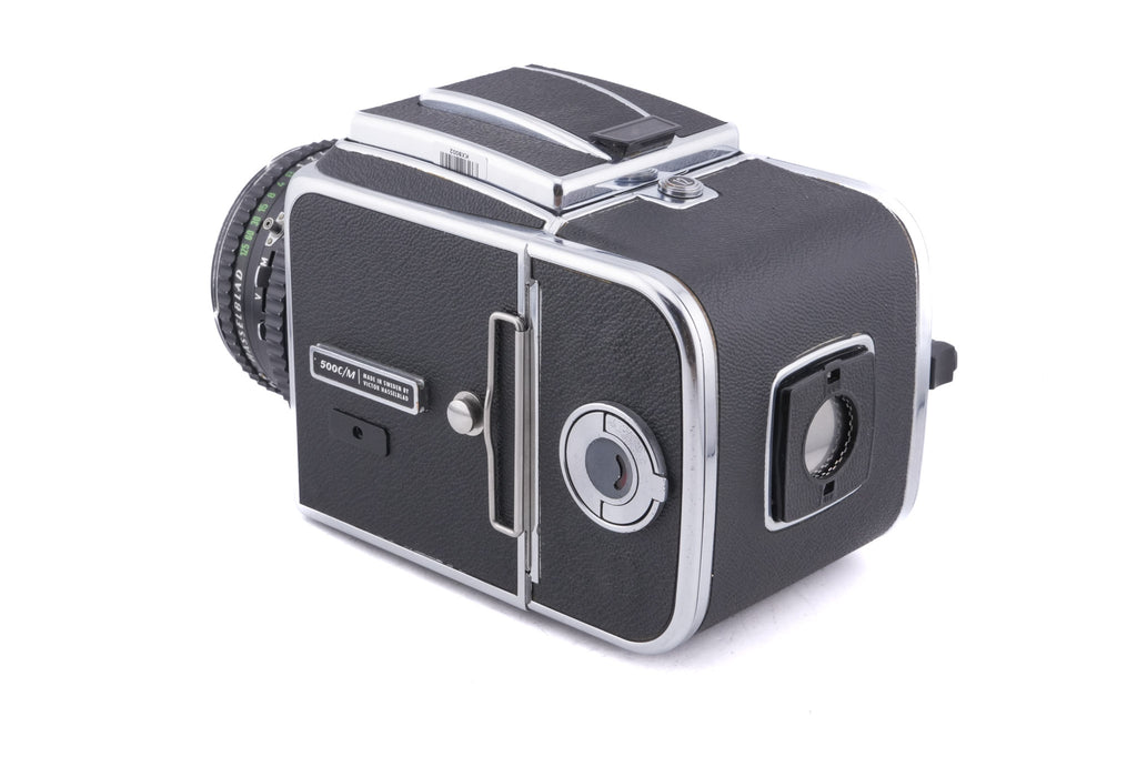 Hasselblad 500C/M (Silver, 10026) + 80mm f2.8 Planar T* C (Black, 20028) + A12 Film Magazine (Silver, 30074) + Waist Level Finder (New / Chrome, 42315) + Lens Shade 80 (40118/SEMOC) + Acute Matte Focusing Screen (42165) + Checked Screen (42072/TILMC)