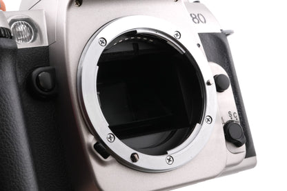 Nikon F80