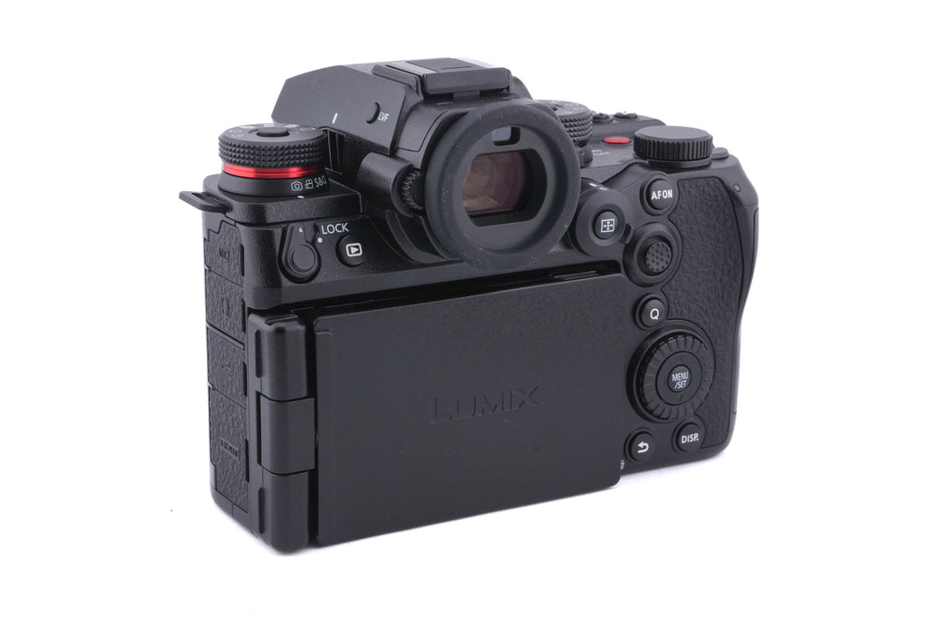 Panasonic Lumix DC-S1R II