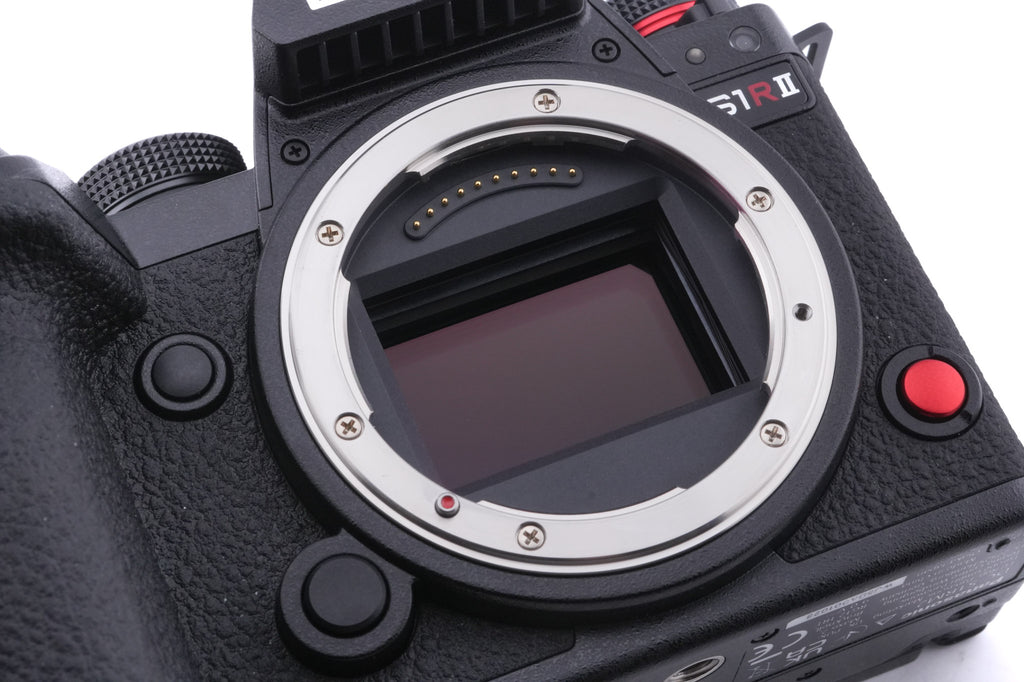Panasonic Lumix DC-S1R II