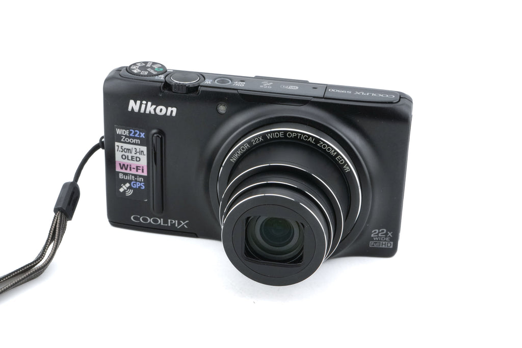 Nikon Coolpix S9500