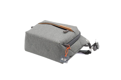 Peak Design Everyday Sling 3L V2