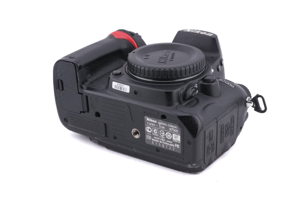 Nikon D7000