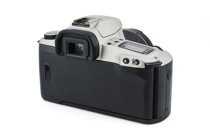 Canon EOS 500N + 35-105mm f3.5-4.5 EF