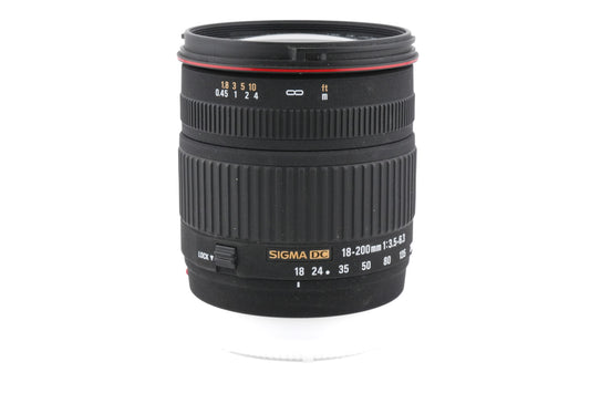 Sigma 18-200mm f3.5-6.3 DC