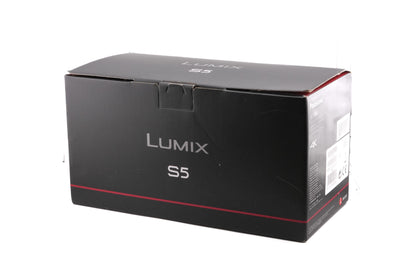 Panasonic Lumix DC-S5