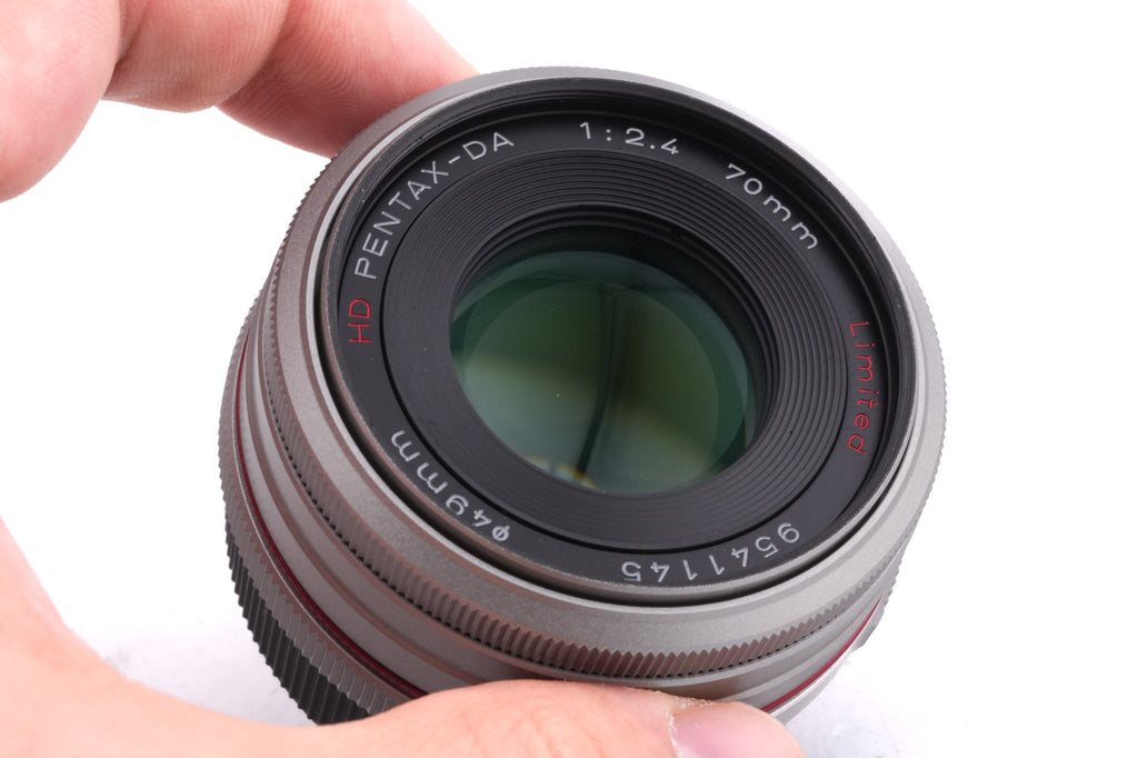 Pentax 70mm f2.4 Pentax-DA HD Limited