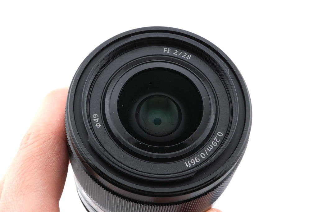 Sony 28mm f2 (SEL28F20)